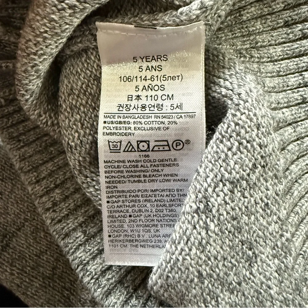 GAP Light Gray Heather Toddler Kids Button-Up Cardigan Sweater